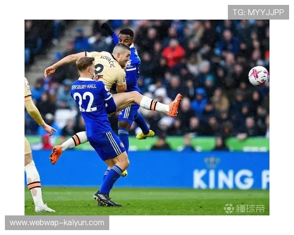 首轮八场比赛狂轰二十八球 场均三点五球创近年新高